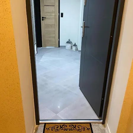 Do Wynajecia Apartment *
